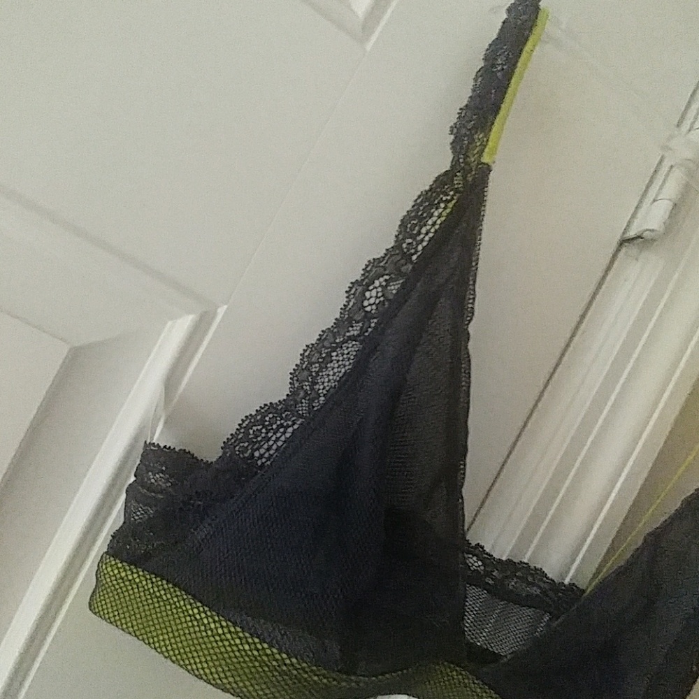 ❄SALE❄Free People blue mesh triangle bralette - Picture 5 of 8